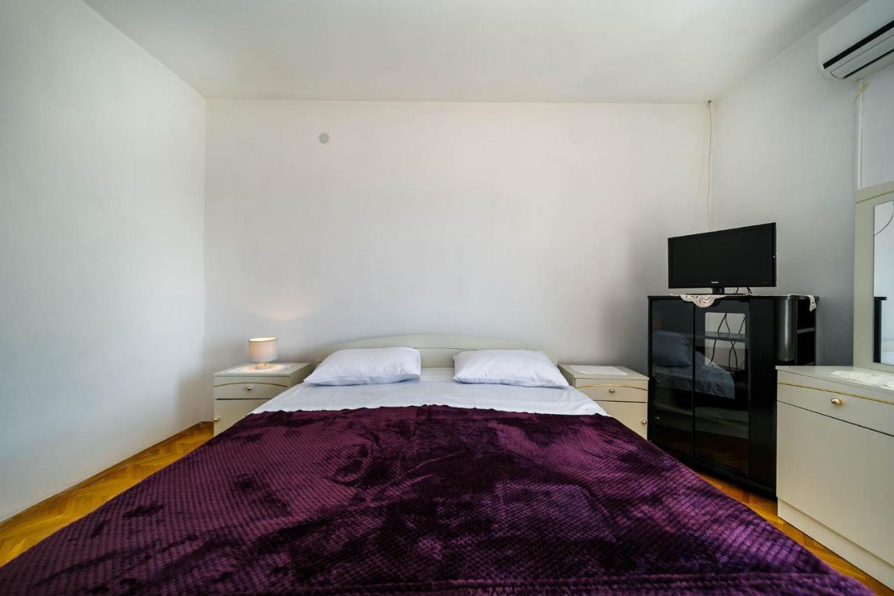 Apartments Mate Balote 54 Krk Eksteriør bilde