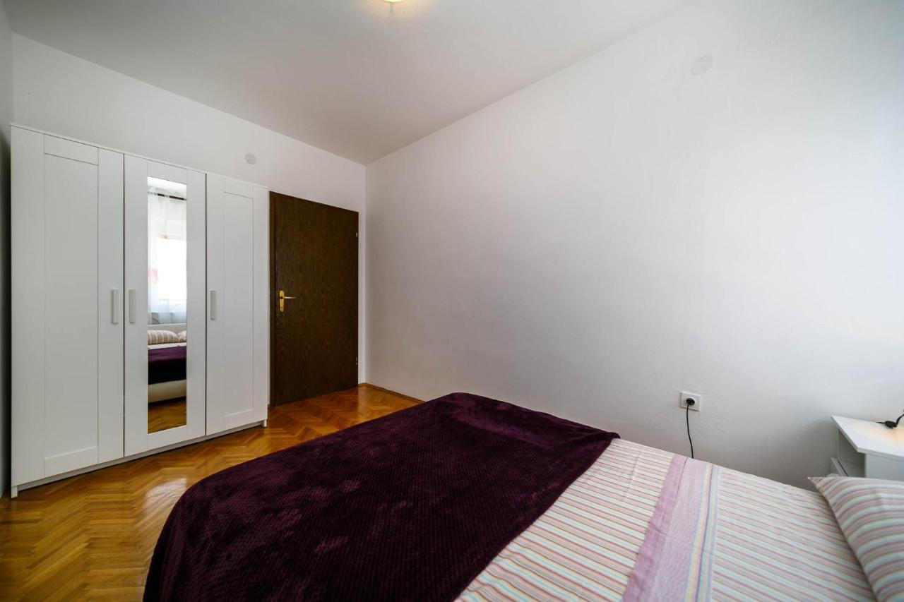 Apartments Mate Balote 54 Krk Eksteriør bilde