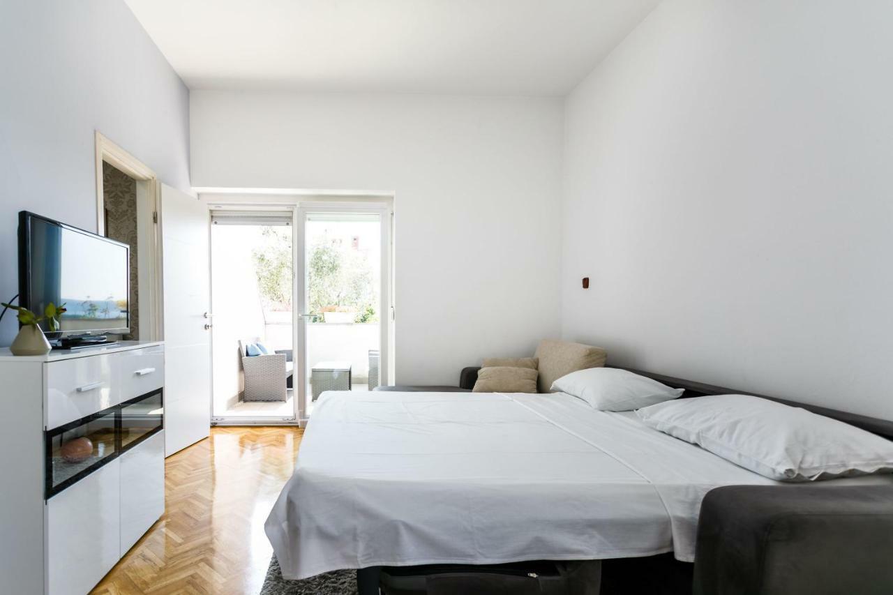 Apartments Mate Balote 54 Krk Eksteriør bilde