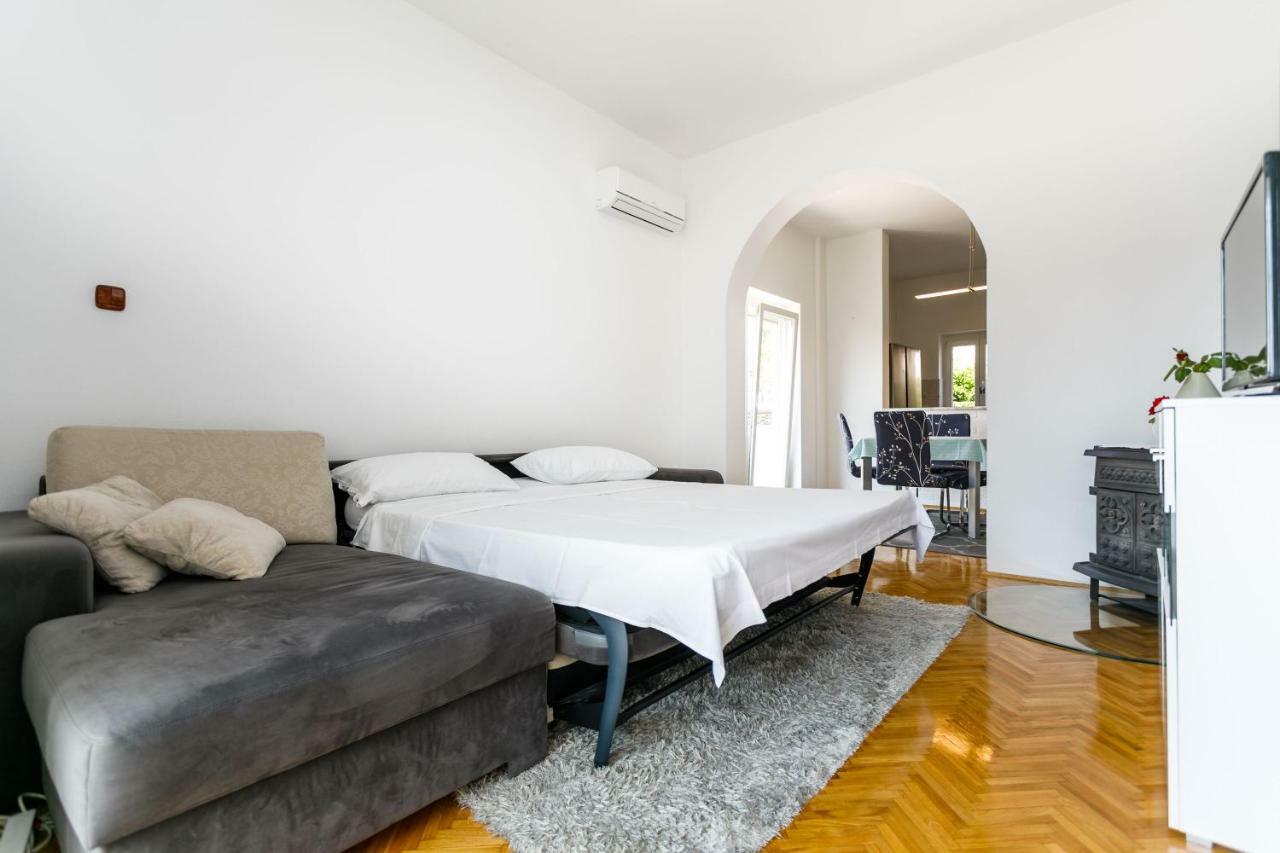 Apartments Mate Balote 54 Krk Eksteriør bilde